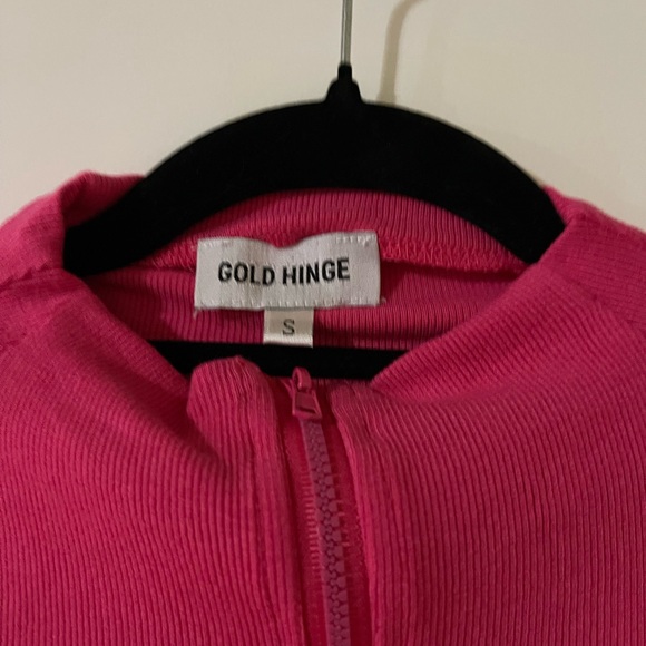 Red Ribbed Knit Top - Picture 3 of 8